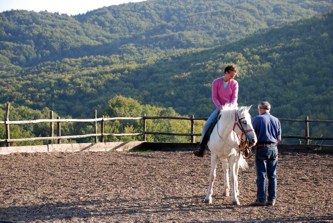 Einfuehrungsritt auf dem Reitplatz
